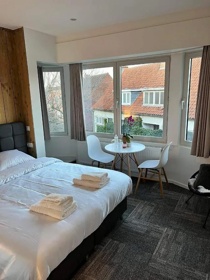 Prachtige Kamer In Centrum Brugge Met Badkamer ! Belgia