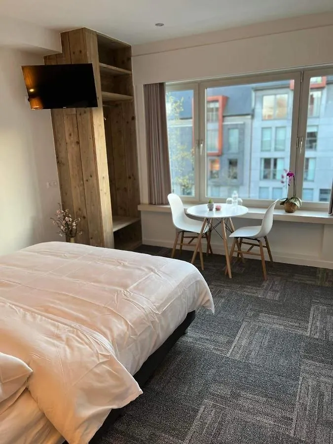 Apartament Prachtige Kamer In Centrum Brugge Met Badkamer !