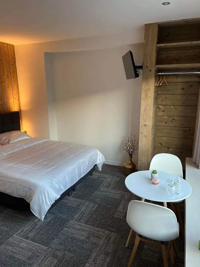Prachtige Kamer In Centrum Brugge Met Badkamer ! 0*, Brugia Belgia
